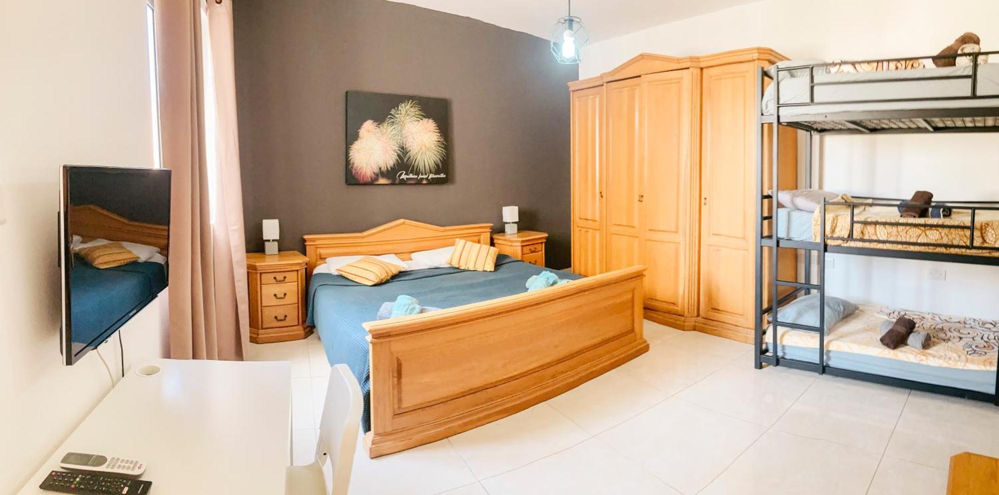 Xl Central Home - Sleeps 10 People Pieta Luaran gambar