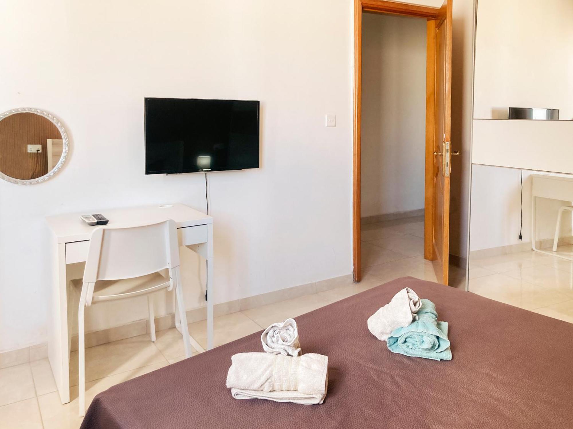 Xl Central Home - Sleeps 10 People Pieta Luaran gambar