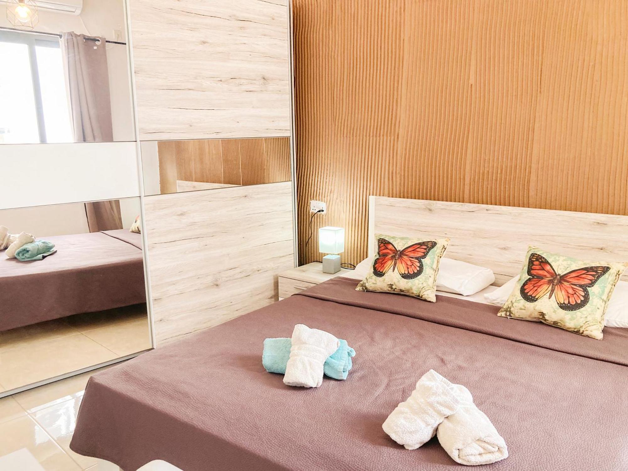 Xl Central Home - Sleeps 10 People Pieta Luaran gambar