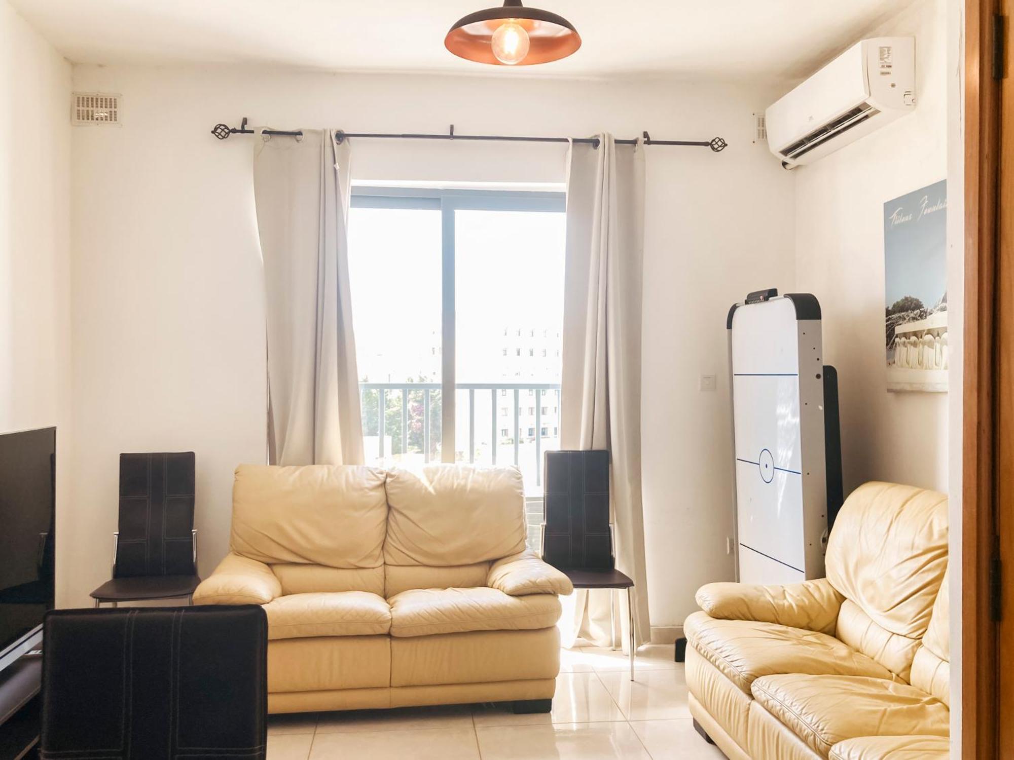 Xl Central Home - Sleeps 10 People Pieta Luaran gambar