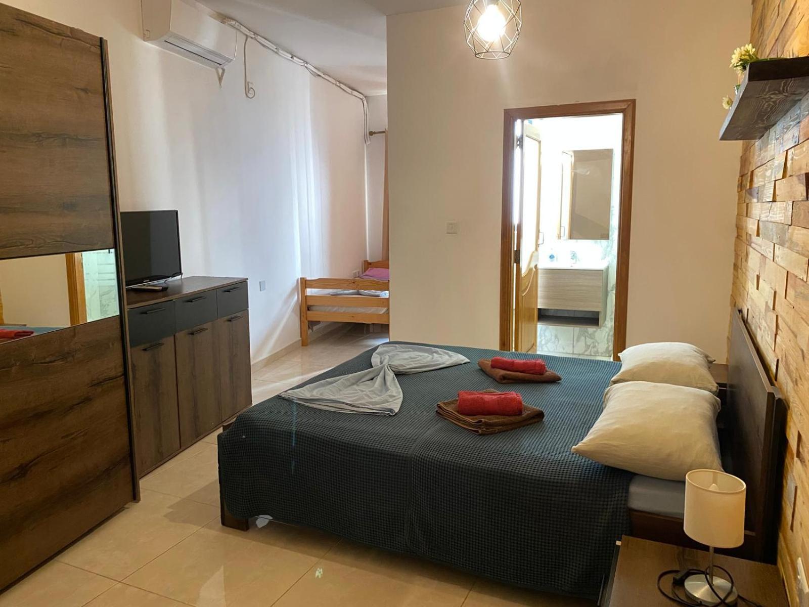 Xl Central Home - Sleeps 10 People Pieta Luaran gambar